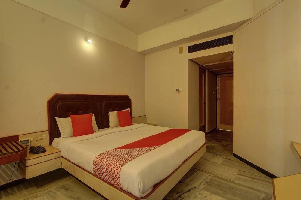 Hotel Padmam Madurai Dış mekan fotoğraf