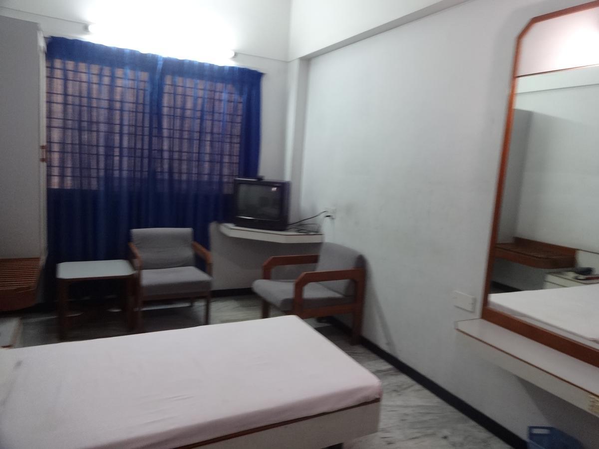 Hotel Padmam Madurai Dış mekan fotoğraf