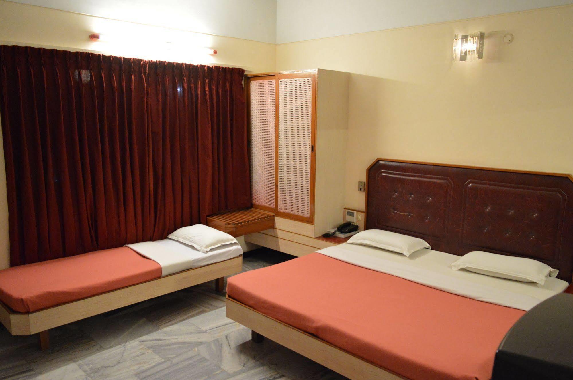 Hotel Padmam Madurai Dış mekan fotoğraf